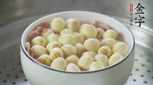 上鍋大火蒸1小時(shí)。