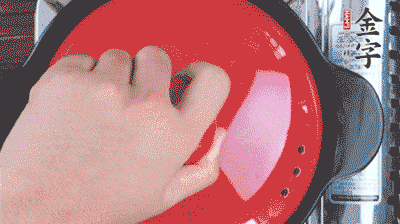 加香菇燉10分鐘后。