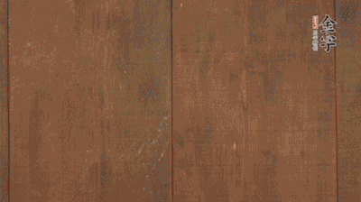 老豆腐切成塊。