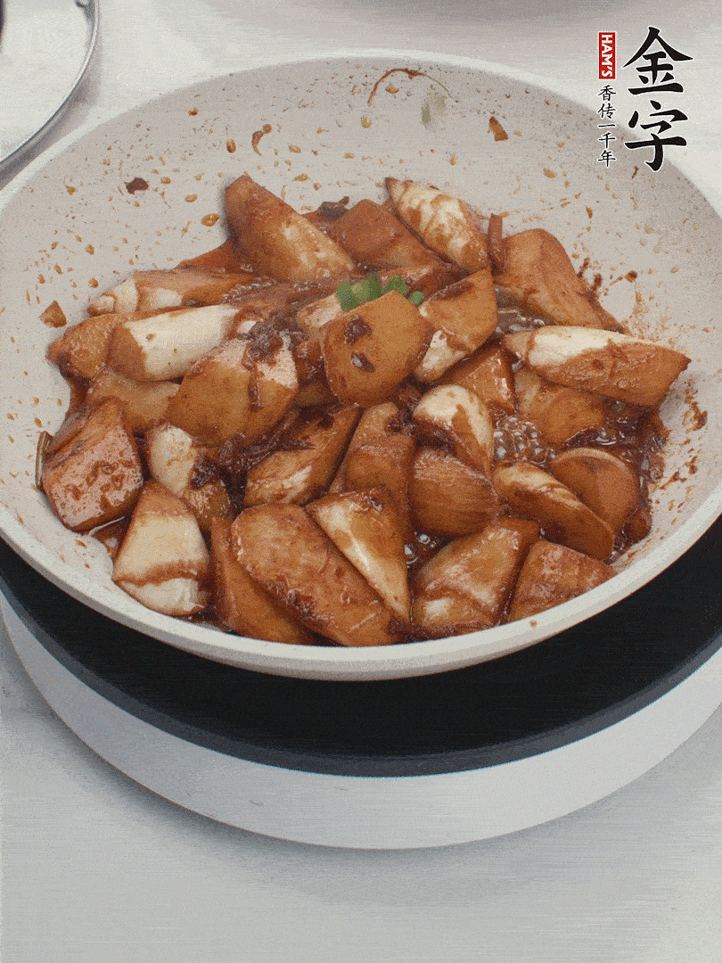 撒上一點(diǎn)小蔥花。