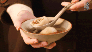 新的一年，我們還是要吃好喝好哦，祝大家元宵快樂！