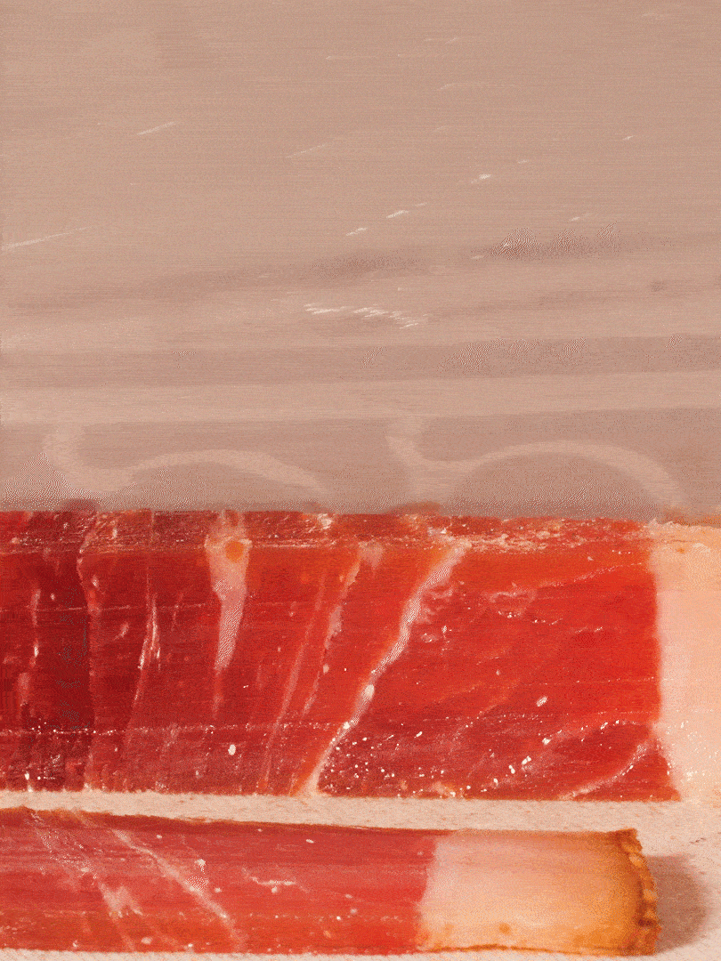 金字火腿切片，溫水浸泡5分鐘