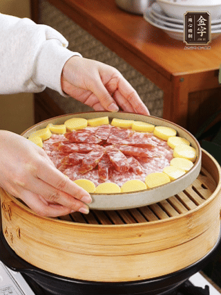 水開后上鍋蒸15分鐘。